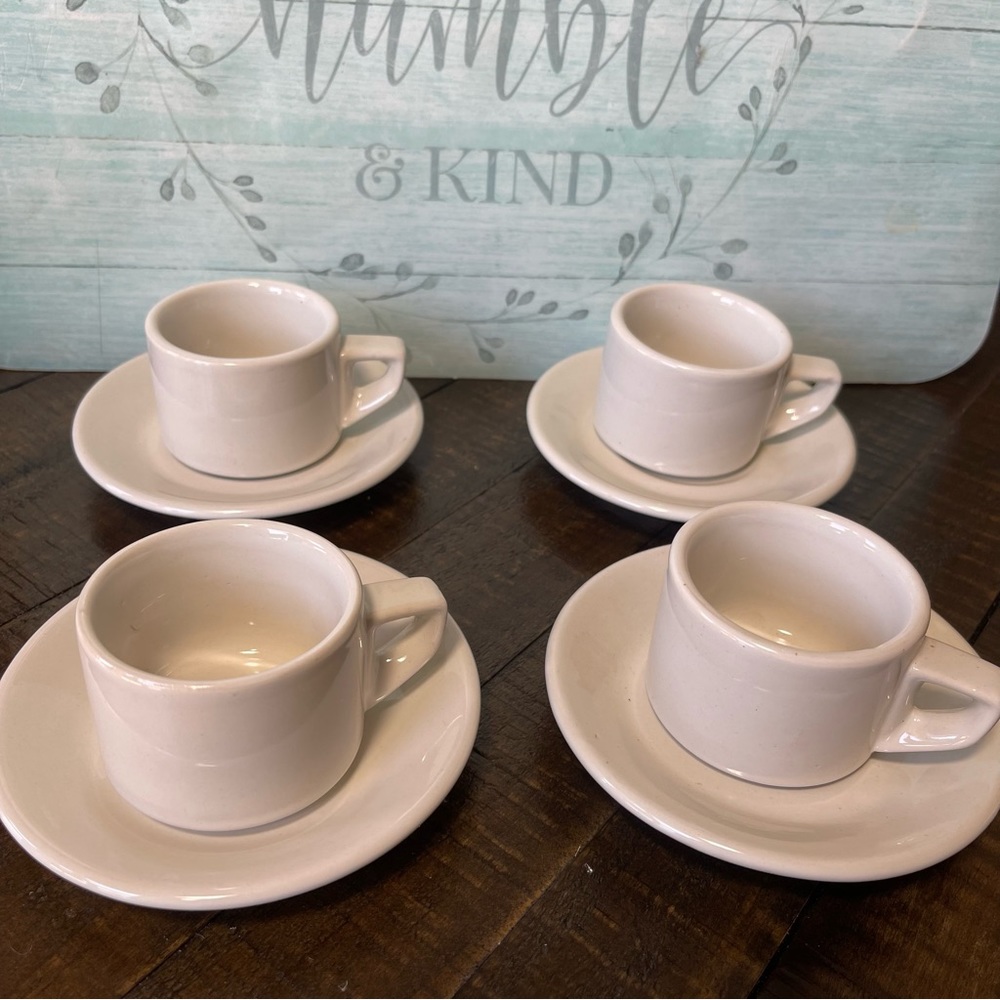 Vintage TAYLOR & NG DEMITASSE SET FOUR CUPS & Saucers espresso.